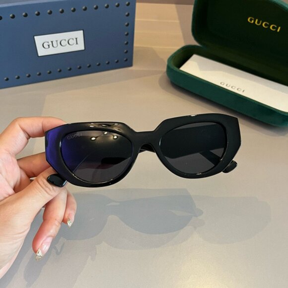 Gucci Women\'s Designer Sunglasses main image 6